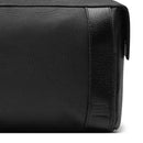 NECESSAIRE MASCULINA EM NYLON E COURO PRETA